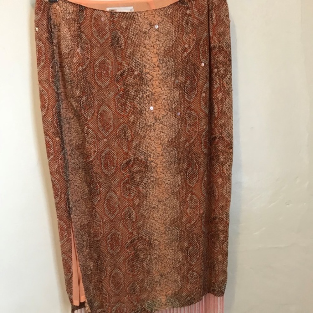 Exquisite 100% Silk Skirt; long beaded fringe - Picture 5 of 5